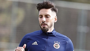 Fenerbahçeli Jose Sosa Trabzonspor'a haber yolladı