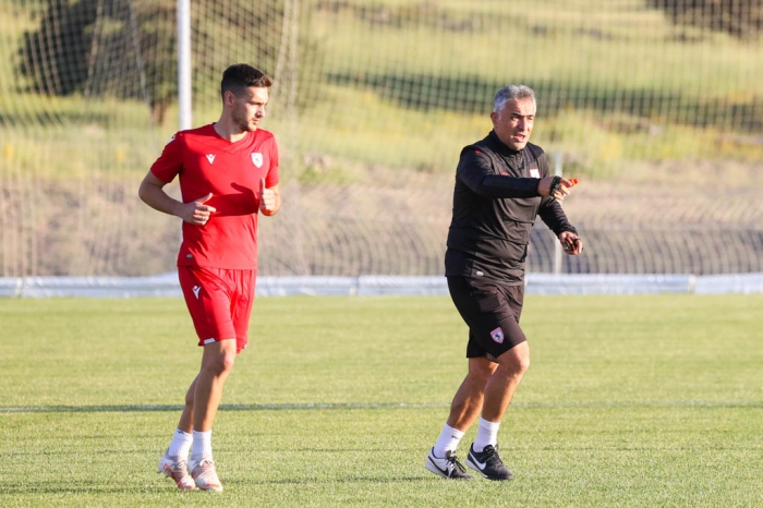 Samsunspor günü çift idmanla noktaladı