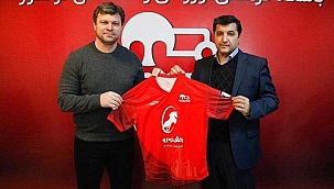 Ertuğrul Sağlam, Tractor'un yeni teknik direktörü oldu 