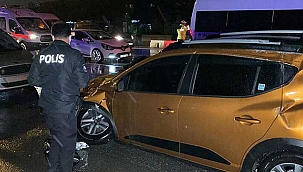 Trafik kazasını izlemek için yavaşladı, kazaya neden oldu