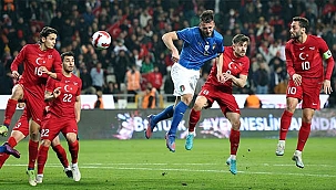 A Milli Futbol Takımı, İtalya'ya 3-2 mağlup oldu. Maç Özeti...