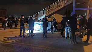 Akılalmaz olayda yol kenarında erkek...