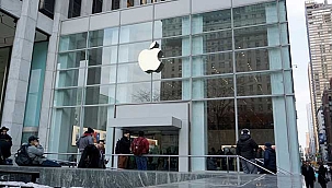 Apple, Rusya'daki tüm satışlarını durdurduğunu açıkladı