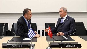 Bakan Akar'dan NATO karargahında kritik görüşmeler