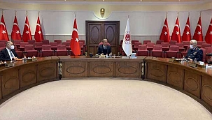 Bakan Akar, sağlık çalışanlarıyla bir araya geldi