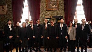 Barcelona Başkanı Laporta'dan Galatasaray Lisesi'ne ziyaret