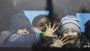 BM: Rusya'nın Ukrayna saldırıları sonrası 1 milyondan fazla mülteci komşu ülkelere geçti