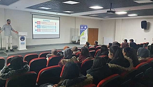 Büyükşehir'den Ööğrencilere Motivasyon ve Sınav Bilgilendirme Semineri