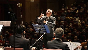Büyükşehir, Türk Sanat Müziği Konseri İle Vatandaşa Müzik Ziyafeti Sundu