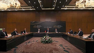 Dünyanın gözü Türkiye'de! Tarihi Rusya-Ukrayna zirvesi başladı