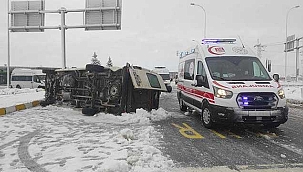 Feci kazada işçi servisleri çapıştı: 14 yaralı