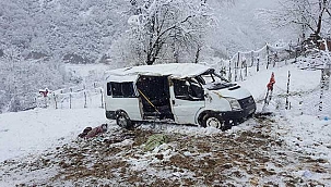 Feci kazada öğrenci servisi takla attı: 1 ölü, 7 yaralı