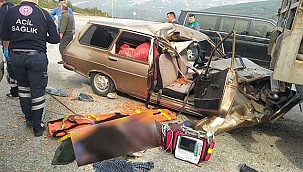 Feci kazada park halindeki kamyona çarpan karı-koca...