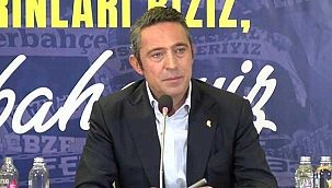 Fenerbahçe'de genç futbolcularla imza töreni 