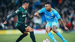 Halil Umut Meler'in yönettiği maçta Manchester City, tur atladı