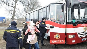 Kadın ve çocuklar çatışma bölgelerinden tahliye ediliyor
