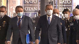 Milli Savunma Bakanı Hulusi Akar NATO karargahında!