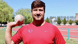 Milli sporcu Alperen Karahan'dan, 23 yaş altı gülle atmada altın madalya 