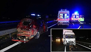 Otoyolda kamyon otomobile çarptı: 3 yaralı