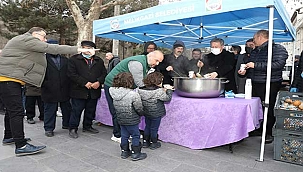 Sabah Namazı Sonrası Çorbalar Melikgazi'den 