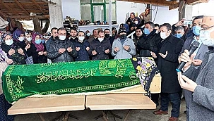 Servis kazası ikizleri ayırdı. Sibel toprağa verildi