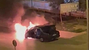 Seyir halindeki otomobil alev aldı