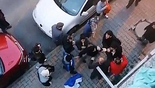 Taciz girişiminde bulunduğu iddia edilen şüpheliye sokak ortasında...