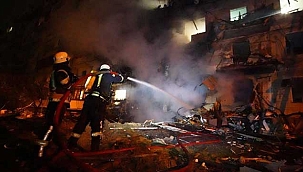 Ukrayna’da Zaporijya Nükleer Santrali yakınlarında çıkan çatışmada yangın alarmı!