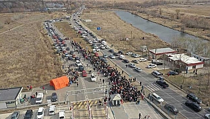 Ukrayna'dan komşu ülkelere sığınan mülteci sayısı 677 bin oldu