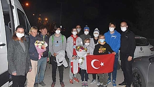 Ukrayna'ya dönemeyen minik yelkenciler...