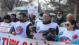 Ünal, 'Sağlık Çalışanlarının Sorunları Belli, Çözümleri Nettir'