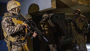 Uyuşturucu satıcılarına eş zamanlı şafak operasyonu!