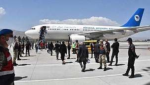 227 kaçak göçmen daha sınır dışı edildi