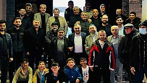 Ak Parti Develi İlçe Başkanı Osman Turan Teravih Sonrası Vatandaşlarla Buluştu