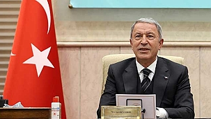 Bakan Akar, 5 ülkenin savunma bakanıyla görüştü