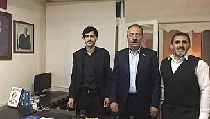 Başkan Şahin, Tomarza Ülkü Ocakları'nın İftar Programı'na Katıldı