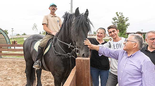 Büyükşehir’in Hayvanat Bahçesi Bayram’da Ücretsiz