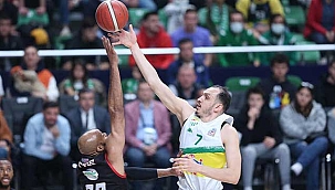 Erteleme maçında Frutti Extra Bursaspor, Pınar Karşıyaka'yı 84-77 yendi