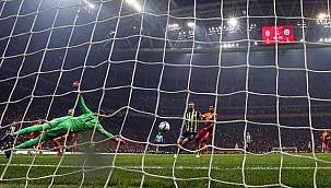 Fenerbahçe-Galatasaray rekabetinde 395. randevu! Tarihi derbilerde öne çıkanlar