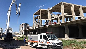 İnşaatta iskele çöktü: 1'i ağır 6 yaralı