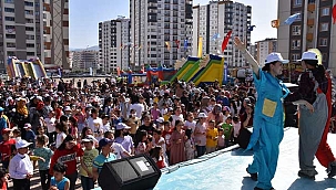 Kocasinan Belediyesi’nin 23 Nisan Kutlamasında Çocuklar, Doyasıya Eğlendi