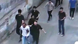 Parkta kız çocuğunun fotoğrafını çektiği iddiasıyla...