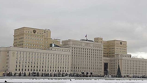 Rusya'dan yüksek hassasiyetli füze açıklaması! Ukrayna'da havaalanları vuruldu