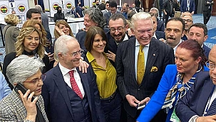 Uğur Dündar, Fenerbahçe YDK Başkanlığı'na seçildi