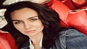 Ünlü oyuncu Birce Akalay'ın plaj pozları soyal medyayı salladı!