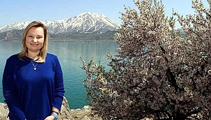 Vanlılar ona, o da Ukraynalılara yardım ediyor