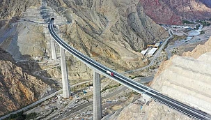 Yusufeli Barajı'nın 39 tünelli yolu tamamlandı