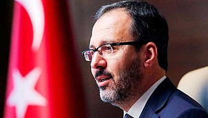 Bakan Kasapoğlu, Dünya Şampiyonu Kadın Boks Milli Takımını tebrik etti