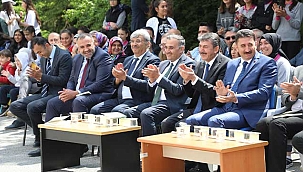 Başkan Cabbar TÜBİTAK 4006 Bilim Fuarı'nı Ziyaret Etti