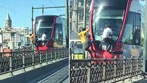 Çocukların tramvaydaki tehlikeli yolculuğu kameralara yansıdı